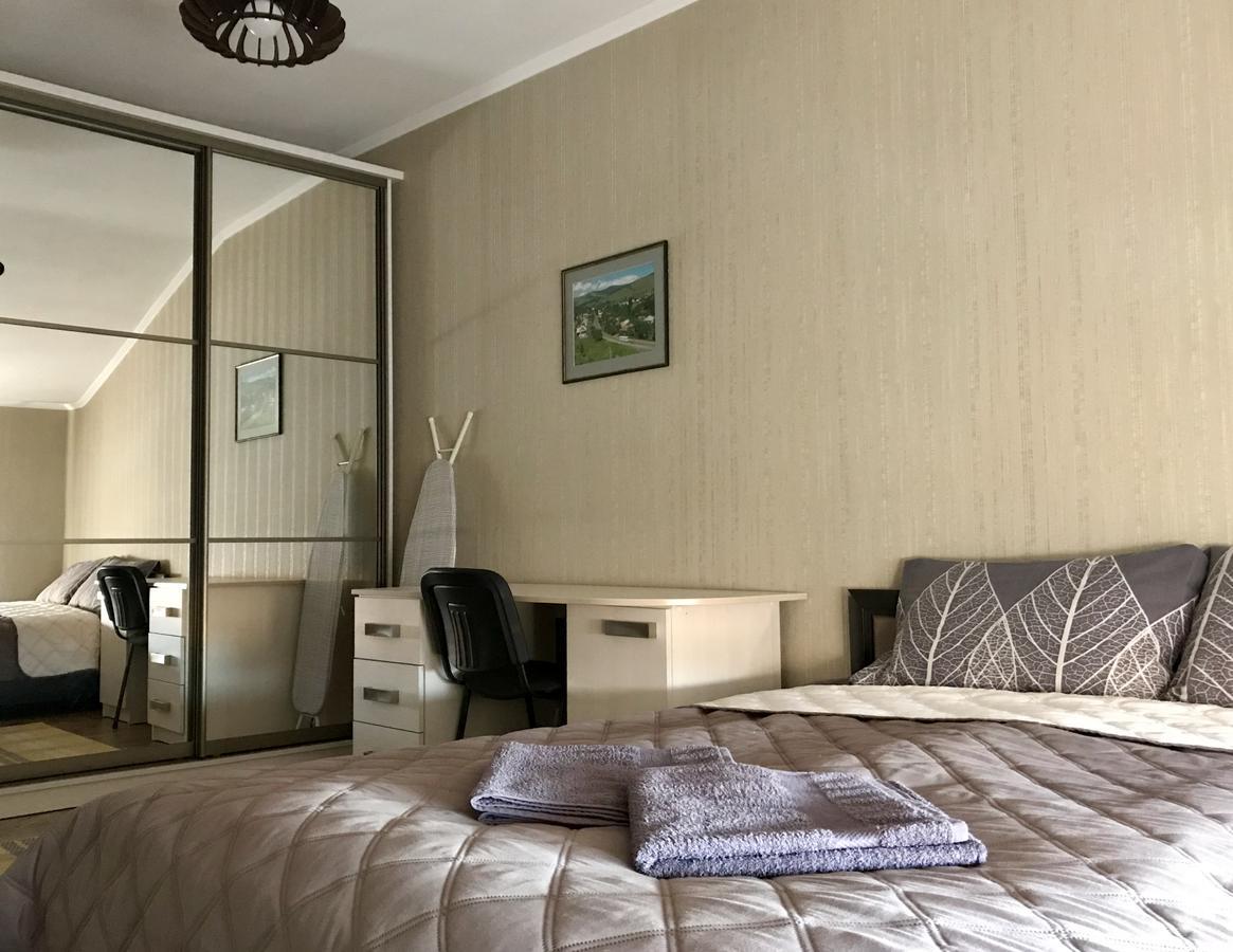 Panoramic View Top Floor Apartment In The City Center Мукачево Экстерьер фото
