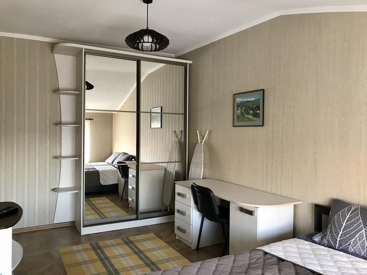 Panoramic View Top Floor Apartment In The City Center Мукачево Экстерьер фото